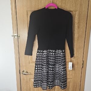 BCX Black and White Houndstooth Long Sleeve Dress